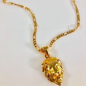 LION PENDANT -fierce necklace !